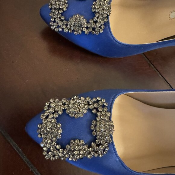 Manolo Blahnik Blue Satin Hangisi Crystal Buckle Pointed Toe Pumps - Picture 15 of 15